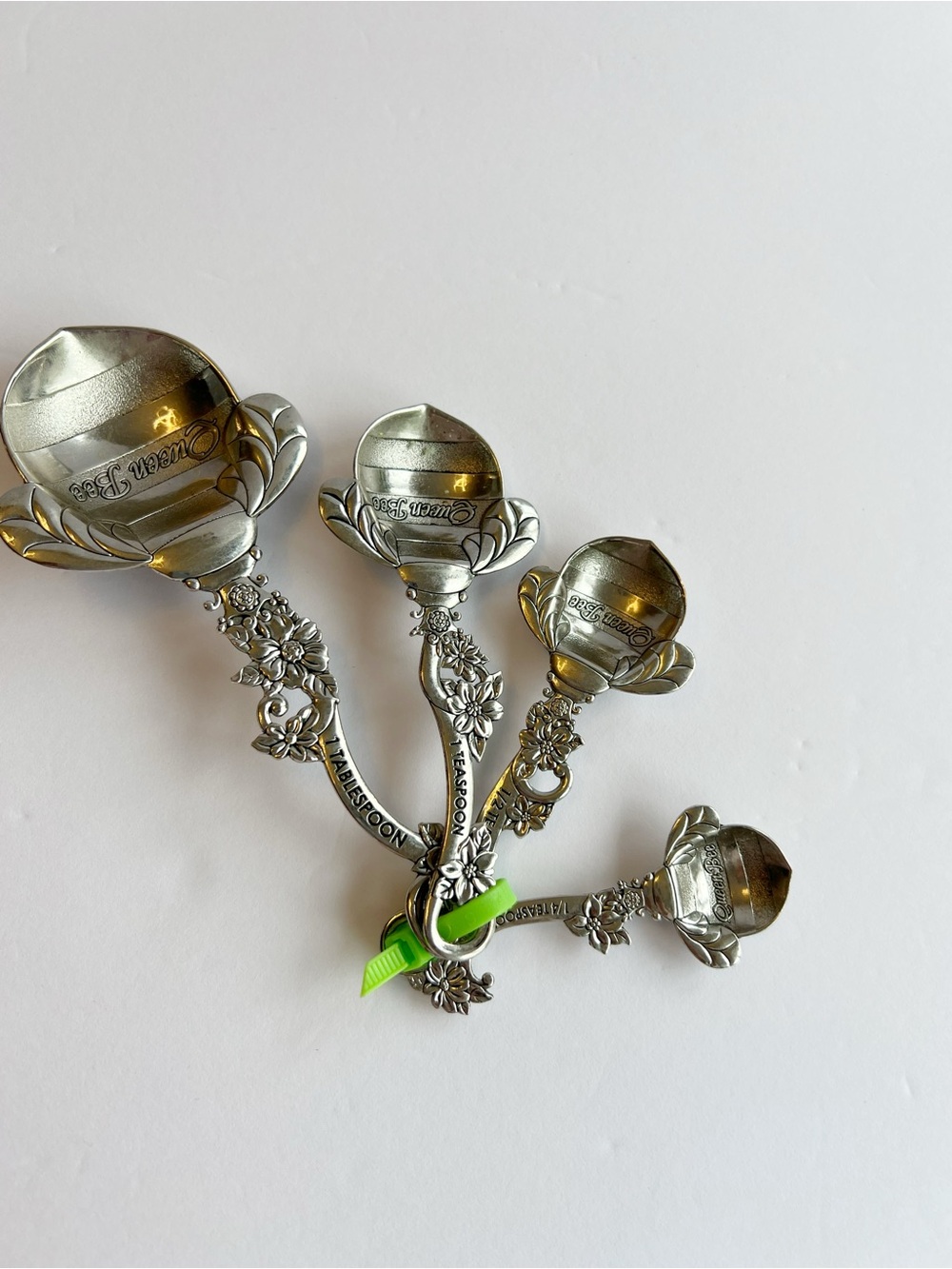 Vintage-Style Silver Measuring Spoon Set - Floral Design